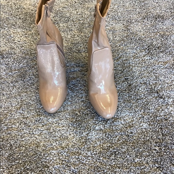 NWOT Butter Booties - Picture 2 of 2